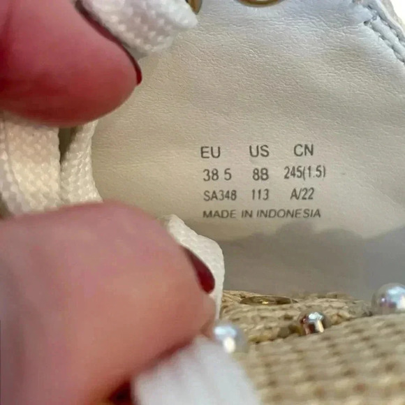 Stuart Weitzman Pearlstud Convertible Sneaker Size EU 38.5 US 8.5 - Picture 10 of 10